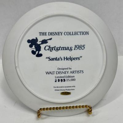 Disney Collector Plate Christmas 1985: Santa’s Helpers