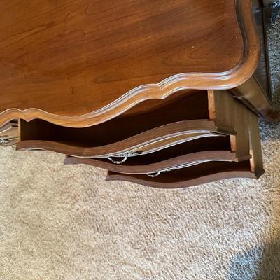 9 DRAWER DRESSER WITH MIRROR