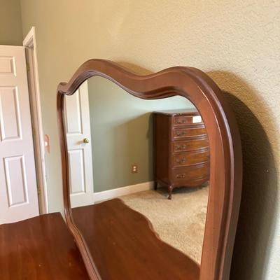 9 DRAWER DRESSER WITH MIRROR