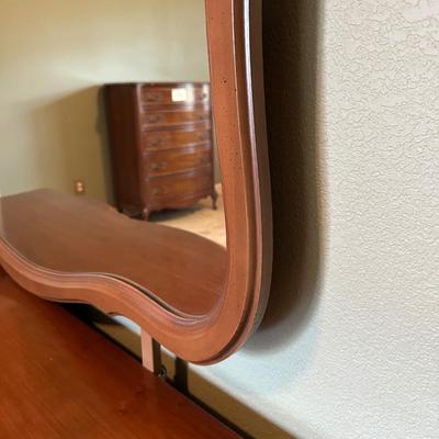 9 DRAWER DRESSER WITH MIRROR