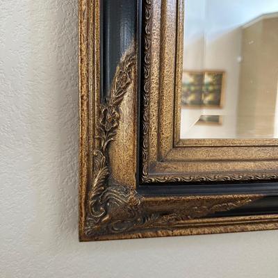 FRAMED WALL MIRROR