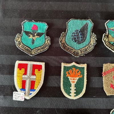 A COLLECTION OF AIR FORCE AND OTHER MILITARY PATCHES