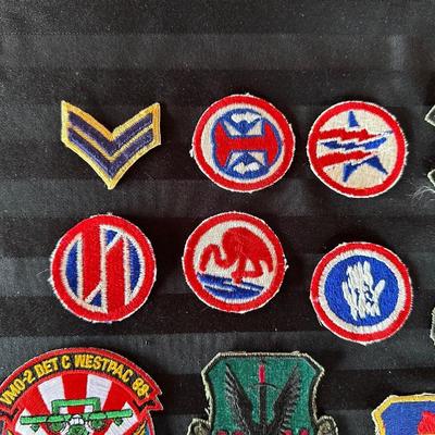 VINTAGE MILITARY PATCHES