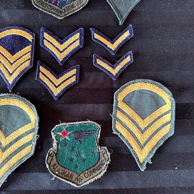 VINTAGE MILITARY PATCHES