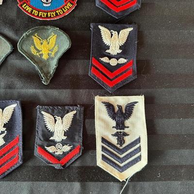 VINTAGE MILITARY PATCHES
