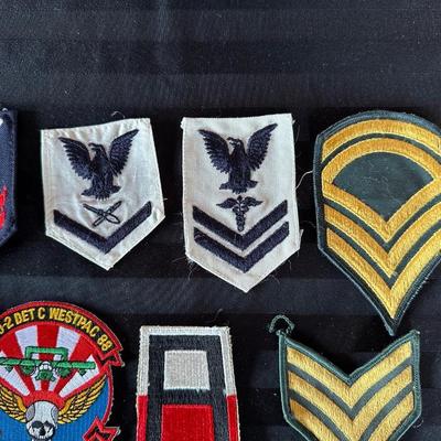VINTAGE MILITARY PATCHES