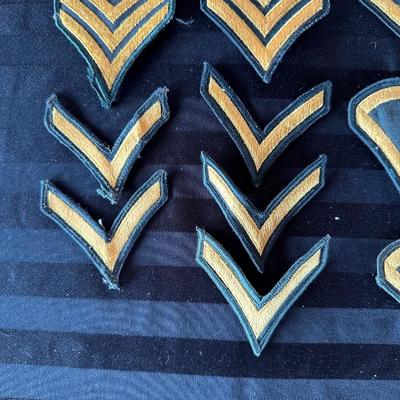 VINTAGE MILITARY PATCHES