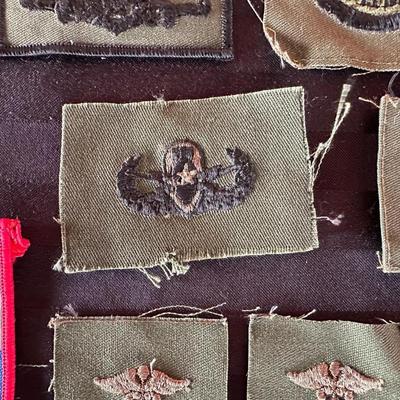 VINTAGE MILITARY PATCHES