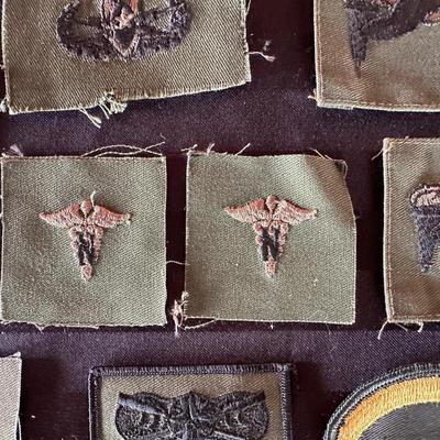 VINTAGE MILITARY PATCHES