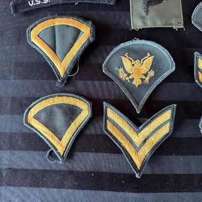 VINTAGE MILITARY PATCHES