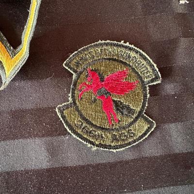 VINTAGE MILITARY PATCHES