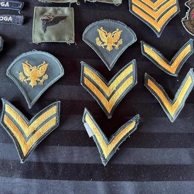 VINTAGE MILITARY PATCHES