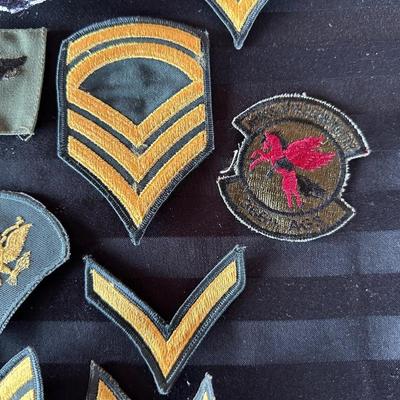 VINTAGE MILITARY PATCHES