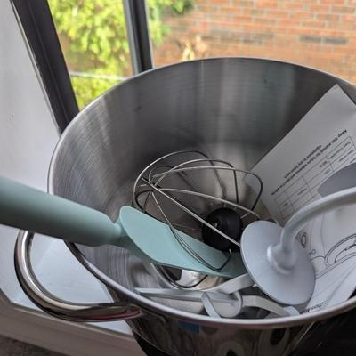 Seedeem Brand Countertop Kitchen Stand Mixer with Attachments (See Notes Below)