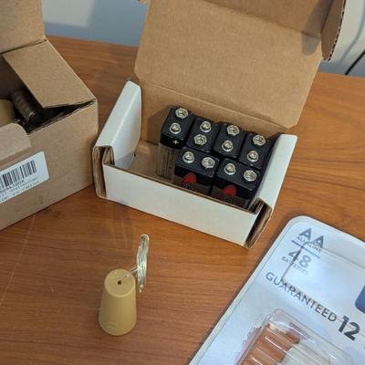 Batteries & Disc Lights