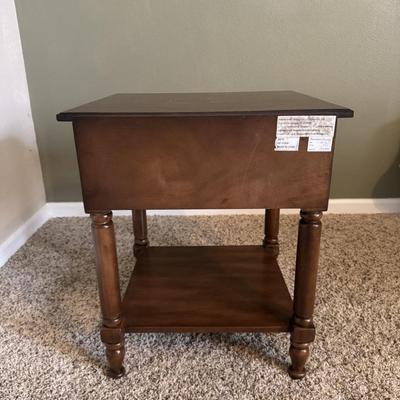 END TABLE WITH LAMP