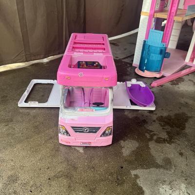 BARBIE DREAMHOUSE AND DREAMCAMPER