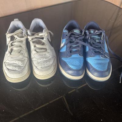 2 PAIRS OF NIKE TENNIS SHOES