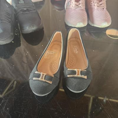 GIRL'S SIZE 10 SHOES