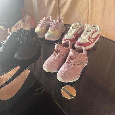GIRL'S SIZE 10 SHOES