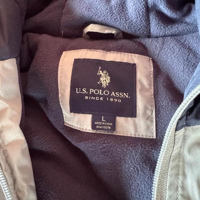HOODIE AND LIGHTWEIGHT JACKET SIZE LARGE