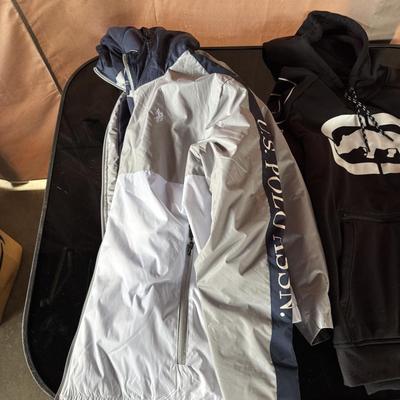HOODIE AND LIGHTWEIGHT JACKET SIZE LARGE