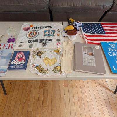 Various Collectors Items & Signs