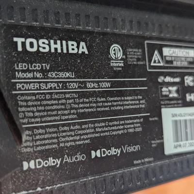 HDMI CD/DVD Player DVP-SR510 & 45" Toshiba LED LCD TV With Remotes Model 54C359KU