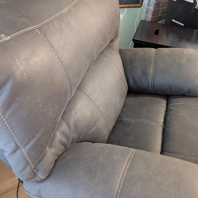 Electric Recliner with Adjustable Head Rest & Extension Feature