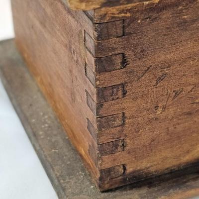 Griswold Cast Iron Ware & More (K-JS)