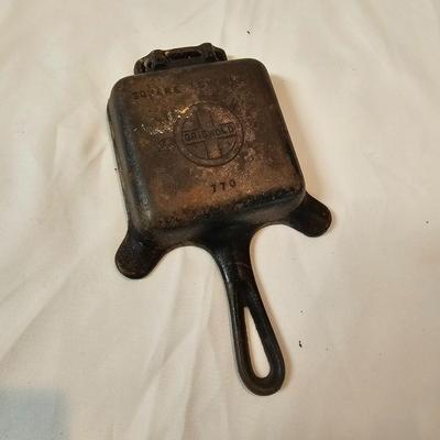 Griswold Cast Iron Ware & More (K-JS)