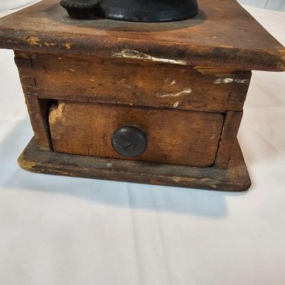 Griswold Cast Iron Ware & More (K-JS)