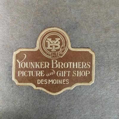 Collection of Various Family Portraits and Frames (K-JS)