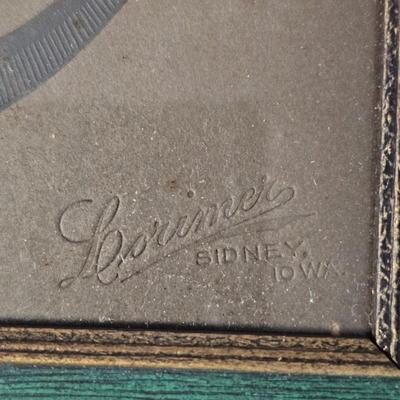 Collection of Various Family Portraits and Frames (K-JS)