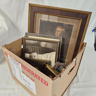 Collection of Various Family Portraits and Frames (K-JS)