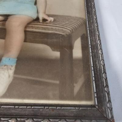 Collection of Various Family Portraits and Frames (K-JS)