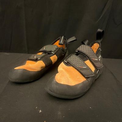 Charlet Moser Ice Axe Pick & Mad Rock Climbing Shoes (G-MG)