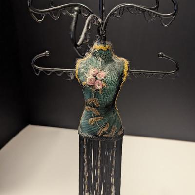 Flapper Style Beaded Jewelry Stand
