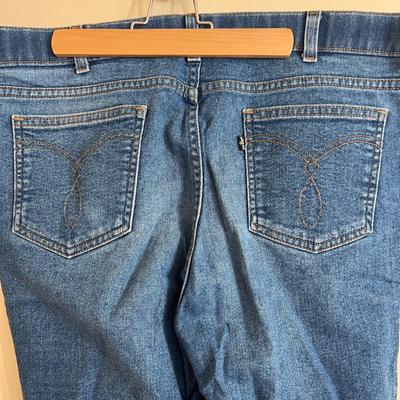 2 Pairs Men's Vintage Jeans Denim - Levis, Lee