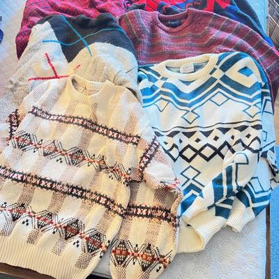 Men’s Vintage Sweaters Lot Sz. L