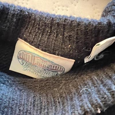 Men’s Vintage Sweaters Lot Sz. L