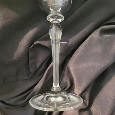Seven Gold Rimmed Mikasa Wine Glasses (K-JS)