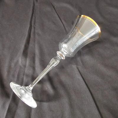Seven Gold Rimmed Mikasa Wine Glasses (K-JS)