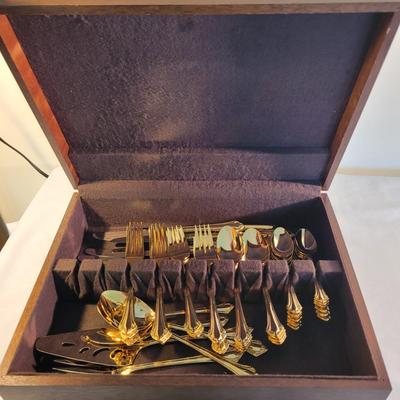 Roger Bros. 54 Piece Gold Plate Flatware (K-EL)