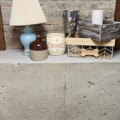 Sale Photo Thumbnail #71: Cookie jar