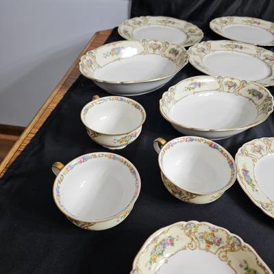 Eight Piece Place Setting Bavarian China 'The Stirling' (K-JS)