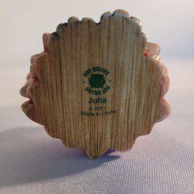 Six Cat Themed Figurines incl Harmony Kingdom and Pot Bellys (K-EL)