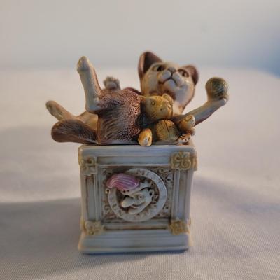 Six Cat Themed Figurines incl Harmony Kingdom and Pot Bellys (K-EL)
