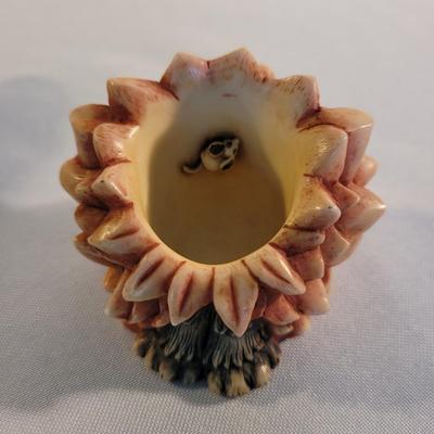 Six Cat Themed Figurines incl Harmony Kingdom and Pot Bellys (K-EL)