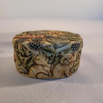 Six Cat Themed Figurines incl Harmony Kingdom and Pot Bellys (K-EL)